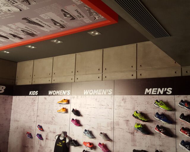 Ανακαίνιση & Διακόσμηση Καταστήματος New Balance στο The Mall Athens