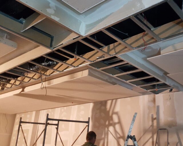 Ανακαίνιση Καταστήματος Attrattivo στο Metro Mall