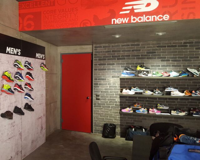 Ανακαίνιση & Διακόσμηση Καταστήματος New Balance στο The Mall Athens