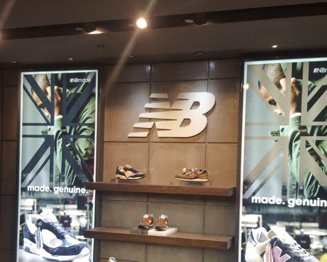 Ανακαίνιση & Διακόσμηση Καταστήματος New Balance στο The Mall Athens