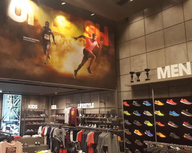 Ανακαίνιση & Διακόσμηση Καταστήματος New Balance στο The Mall Athens