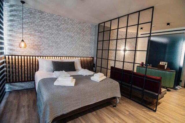 Ξενοδοχείο - Κολωνάκι. Ανακαίνιση & Διακόσμηση Εσωτερικών & Εξωτερικών Χώρων Εμπορικών Κέντρων, Εκθεσιακών Περιπτέρων.